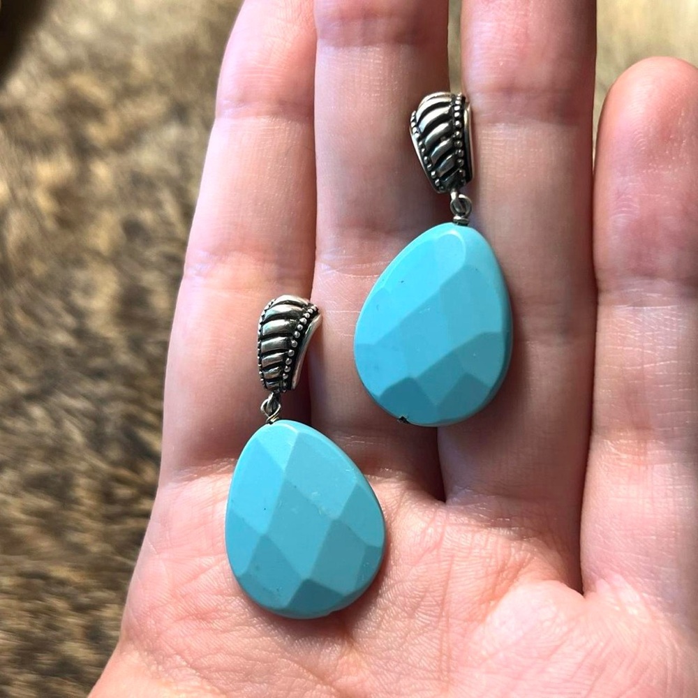 Sterling silver turquoise/howlite drop earrings
